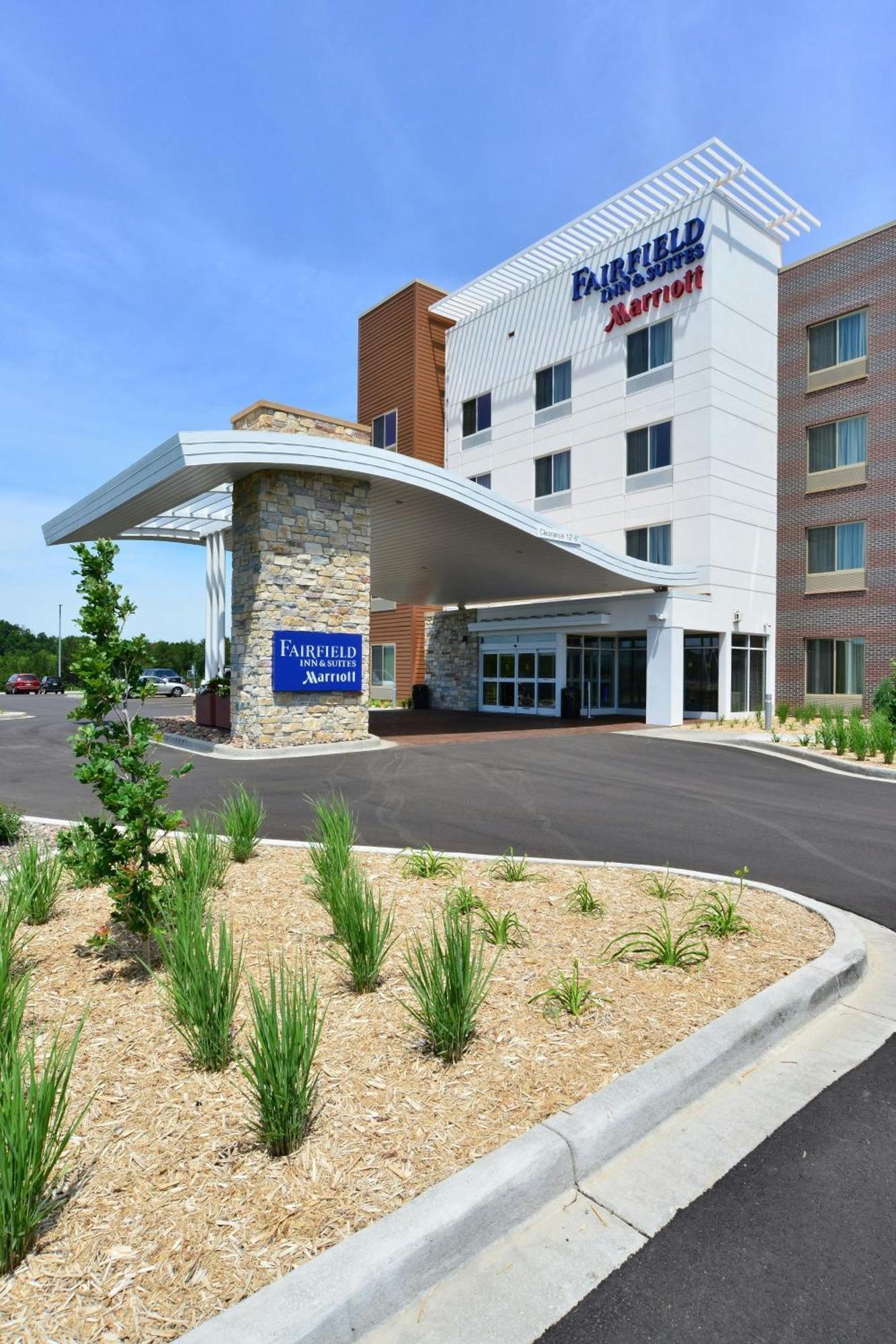 Fairfield Inn & Suites By Marriott Eau Claire/Chippewa Falls Buitenkant foto