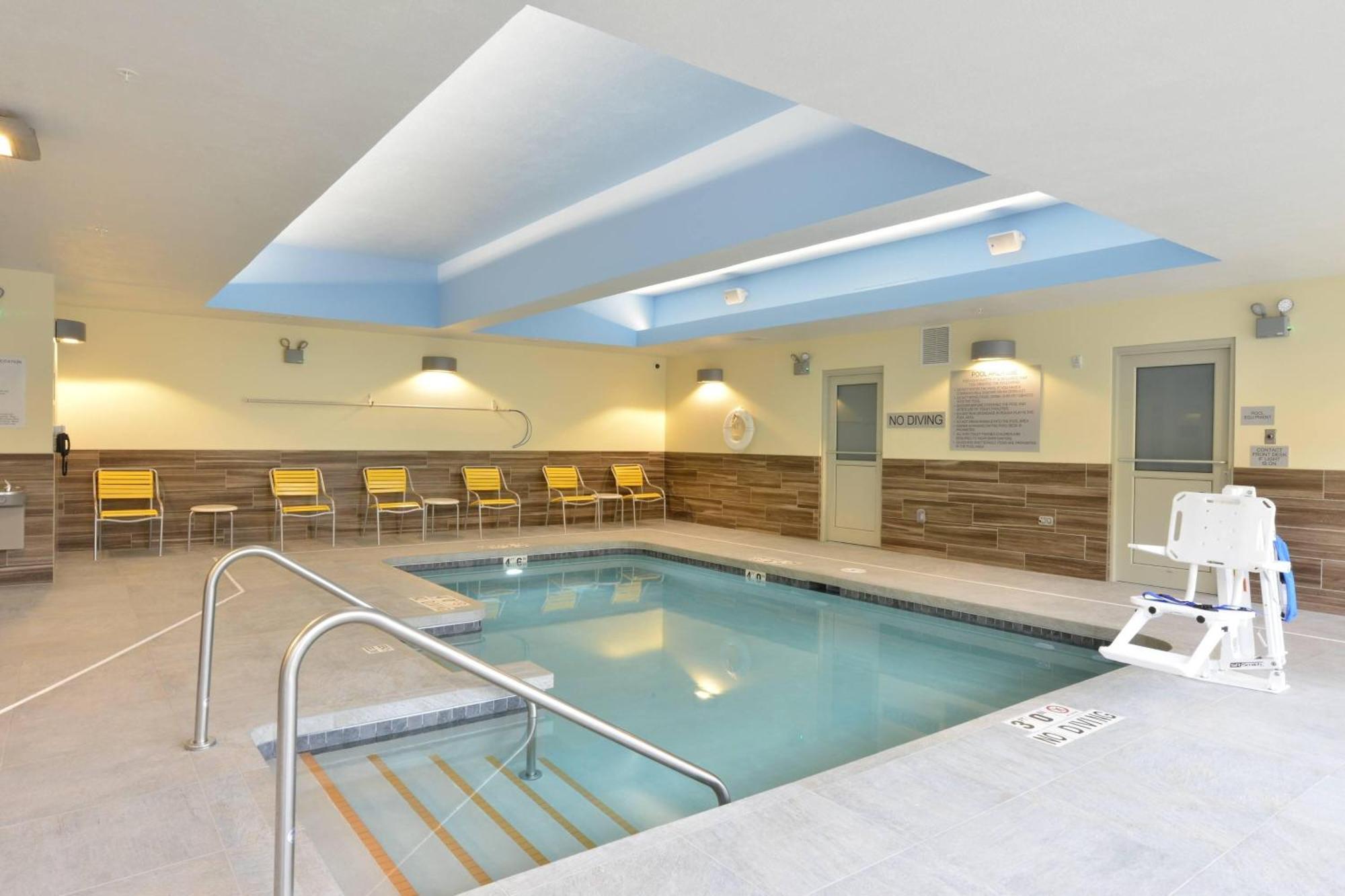 Fairfield Inn & Suites By Marriott Eau Claire/Chippewa Falls Buitenkant foto