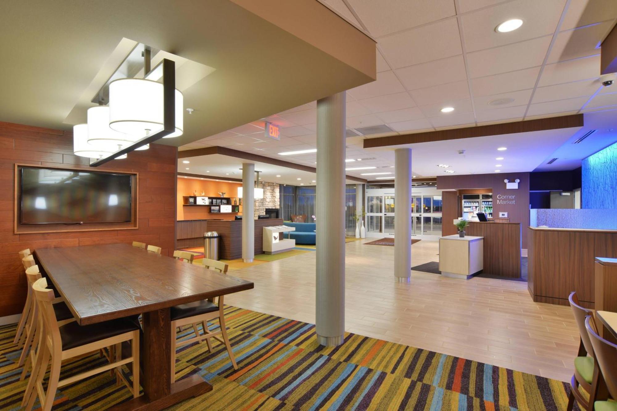 Fairfield Inn & Suites By Marriott Eau Claire/Chippewa Falls Buitenkant foto