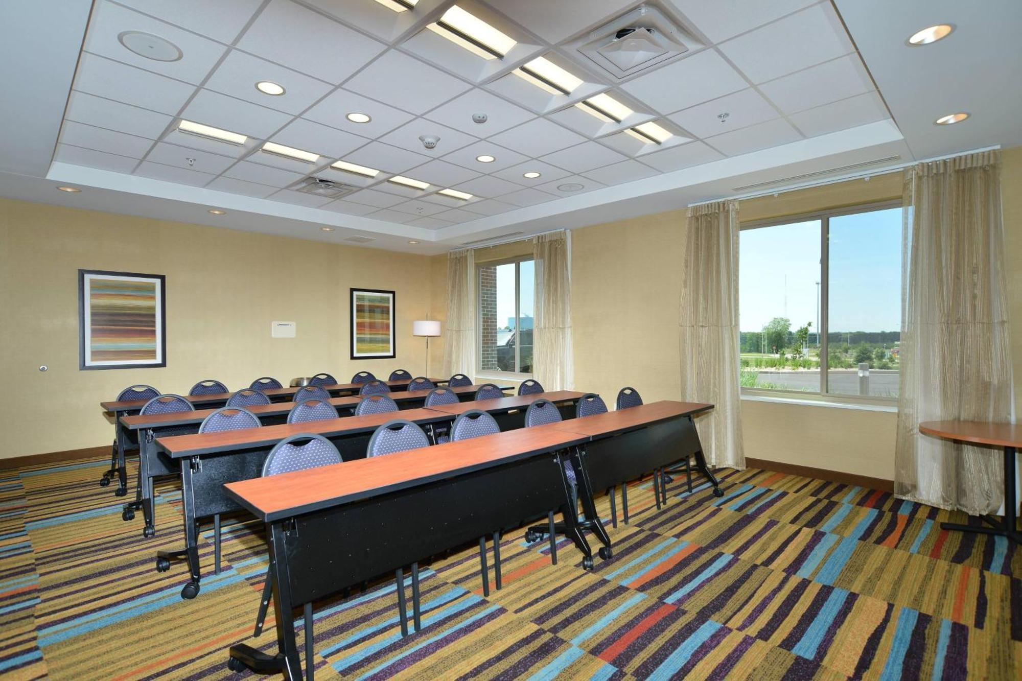 Fairfield Inn & Suites By Marriott Eau Claire/Chippewa Falls Buitenkant foto