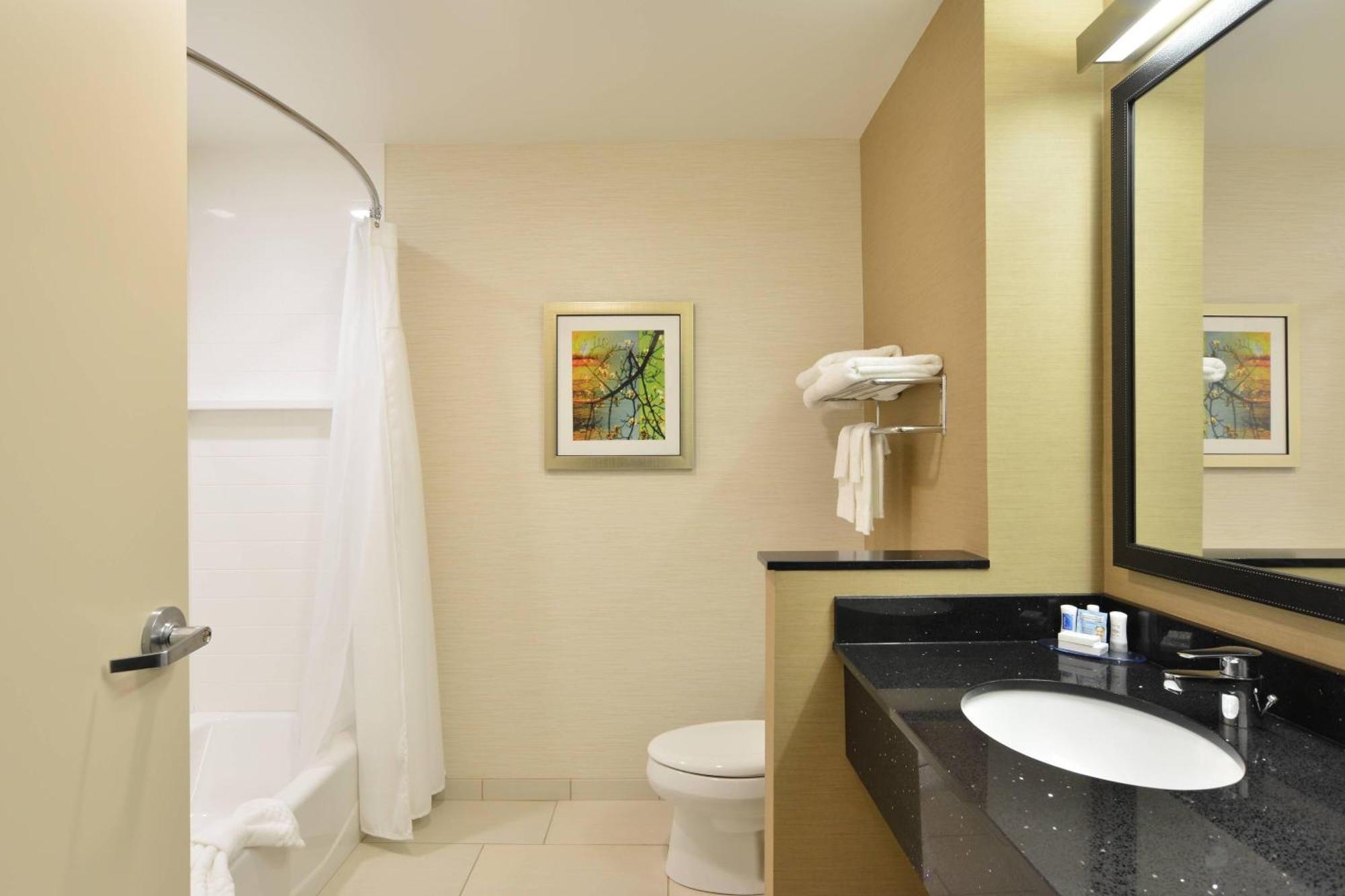 Fairfield Inn & Suites By Marriott Eau Claire/Chippewa Falls Buitenkant foto
