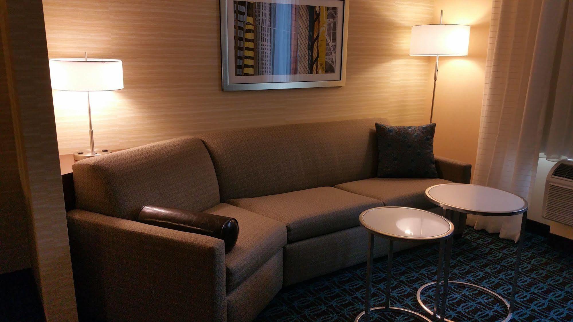Fairfield Inn & Suites By Marriott Eau Claire/Chippewa Falls Buitenkant foto