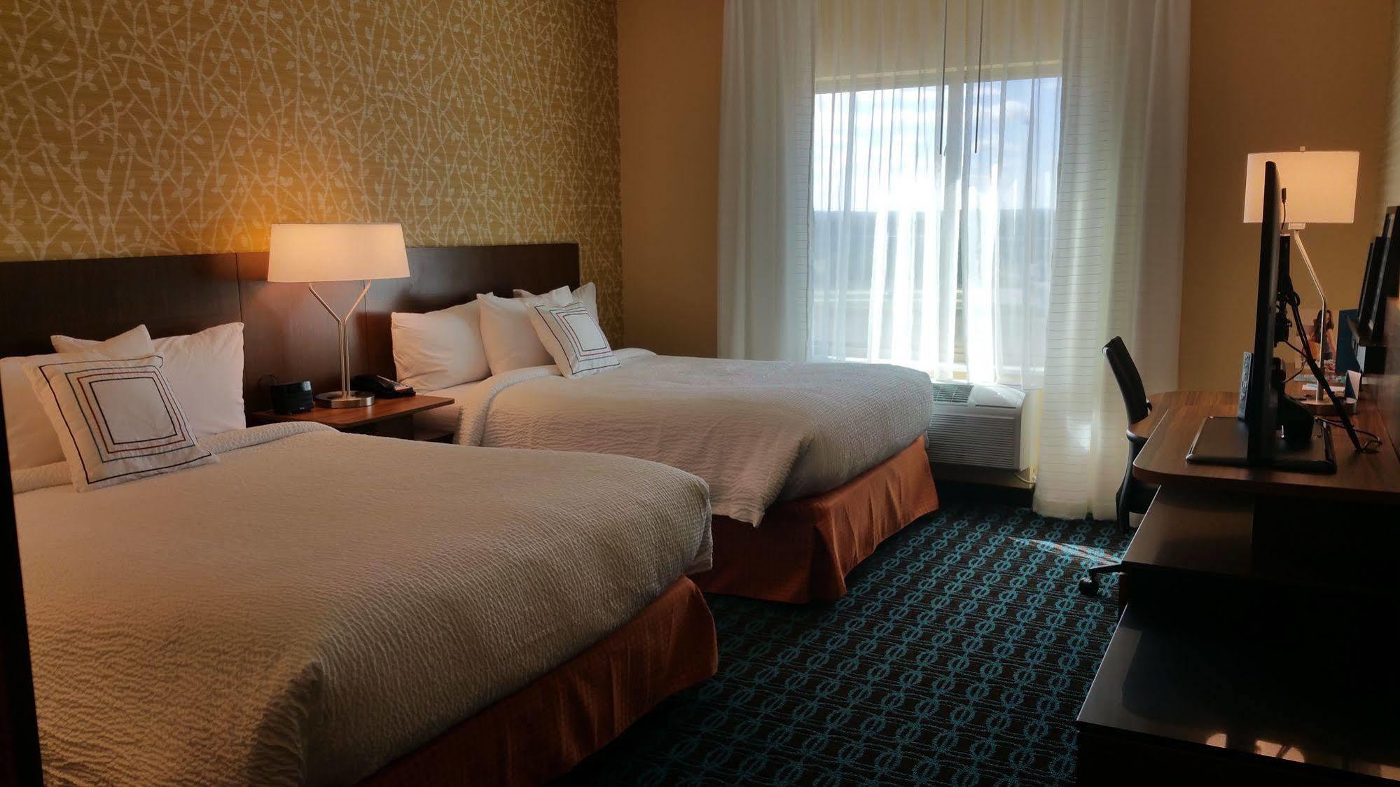 Fairfield Inn & Suites By Marriott Eau Claire/Chippewa Falls Buitenkant foto